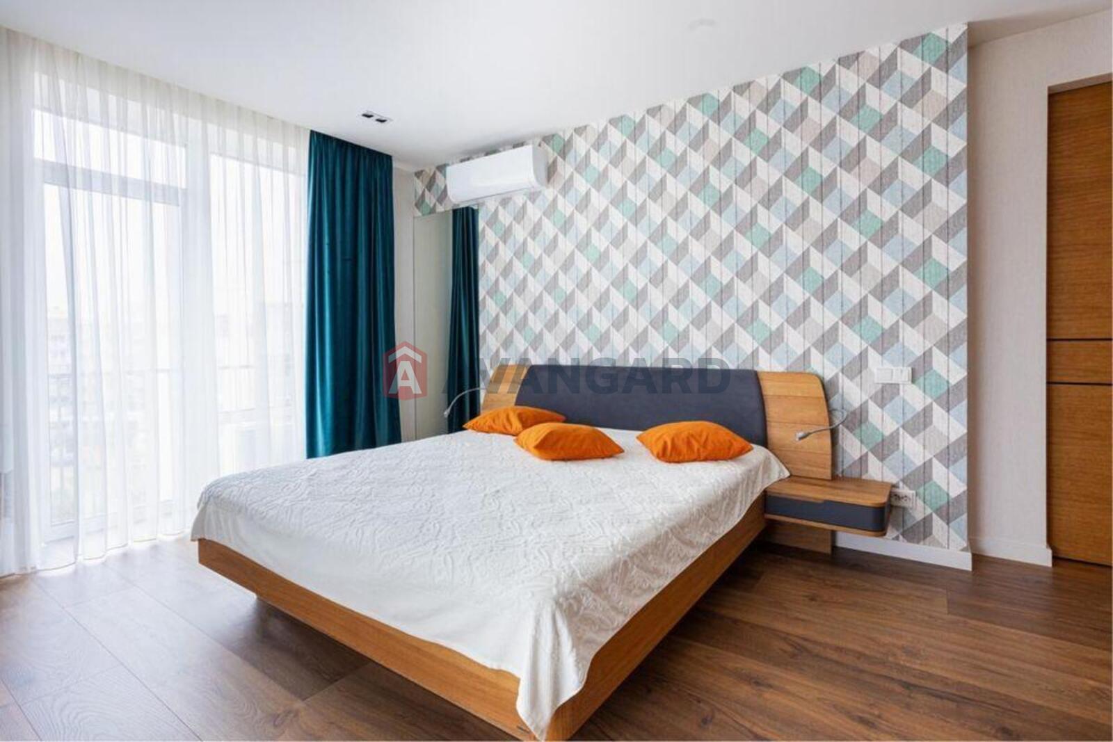 4 кім. квартира, 152/-/67 кв. м., 6/6 поверх фото 15 4 кім. квартира, 152/-/67 кв. м., 6/6 поверх фото 15