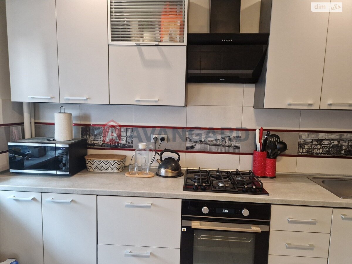 1 кім. квартира, 41/19/11 кв. м., 3/10 поверх фото 1 1 кім. квартира, 41/19/11 кв. м., 3/10 поверх фото 1