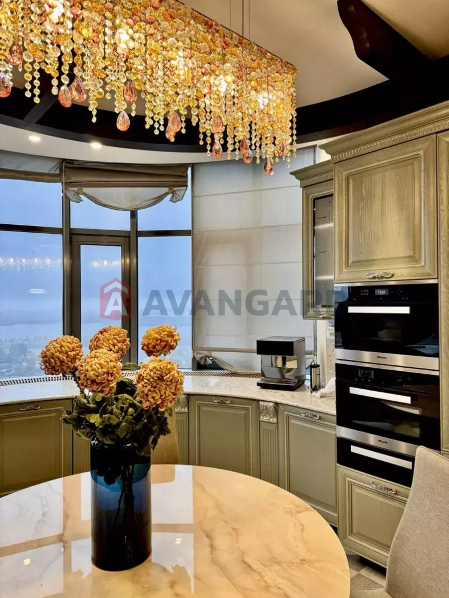 3 кім. квартира, 177/-/40 кв. м., 17/22 поверх фото 1 3 кім. квартира, 177/-/40 кв. м., 17/22 поверх фото 1