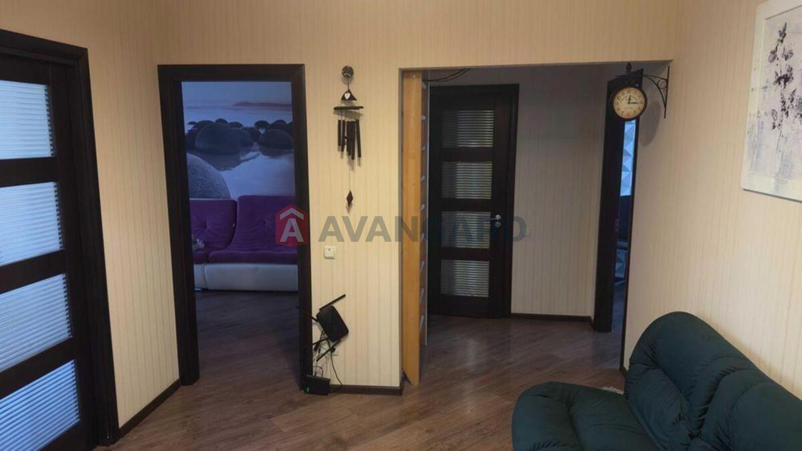 3 комн. квартира, 83/-/8 кв. м., 4/8 этаж фото 4 3 комн. квартира, 83/-/8 кв. м., 4/8 этаж фото 4