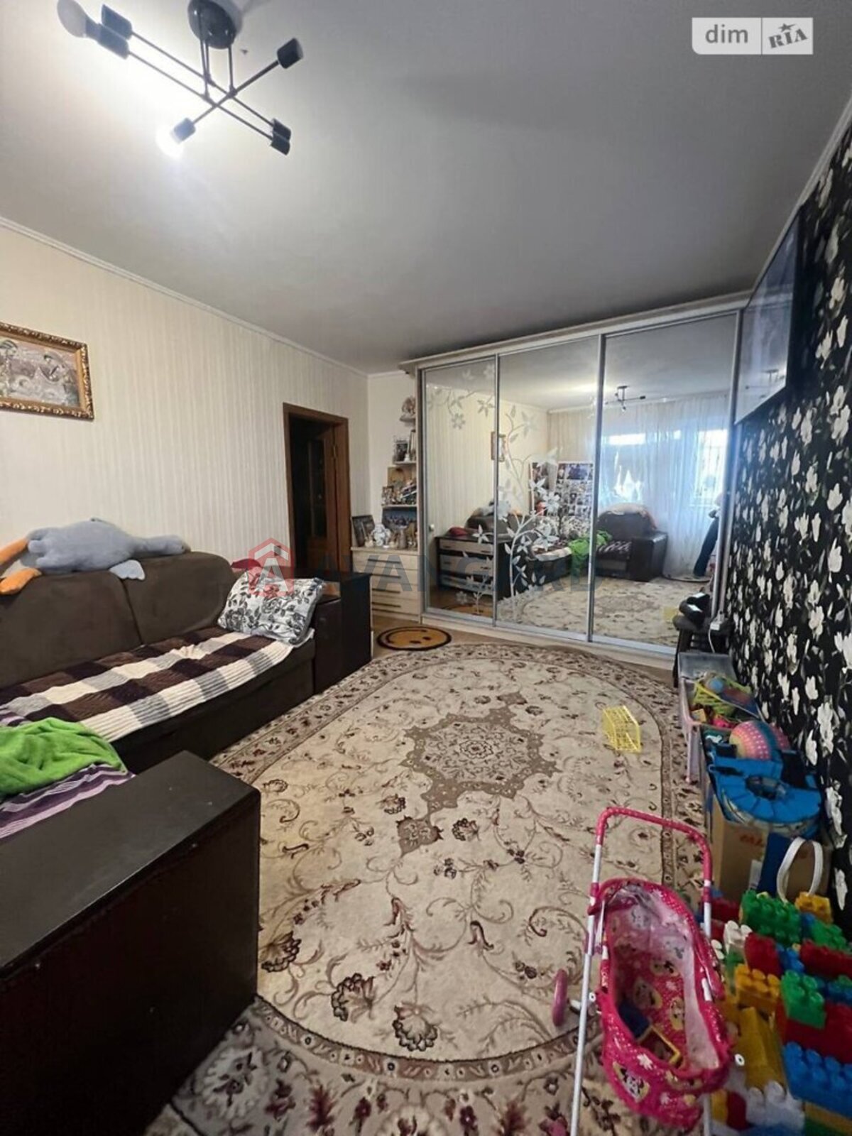 2 кім. квартира, 47/28/8 кв. м., 8/9 поверх фото 1 2 кім. квартира, 47/28/8 кв. м., 8/9 поверх фото 1