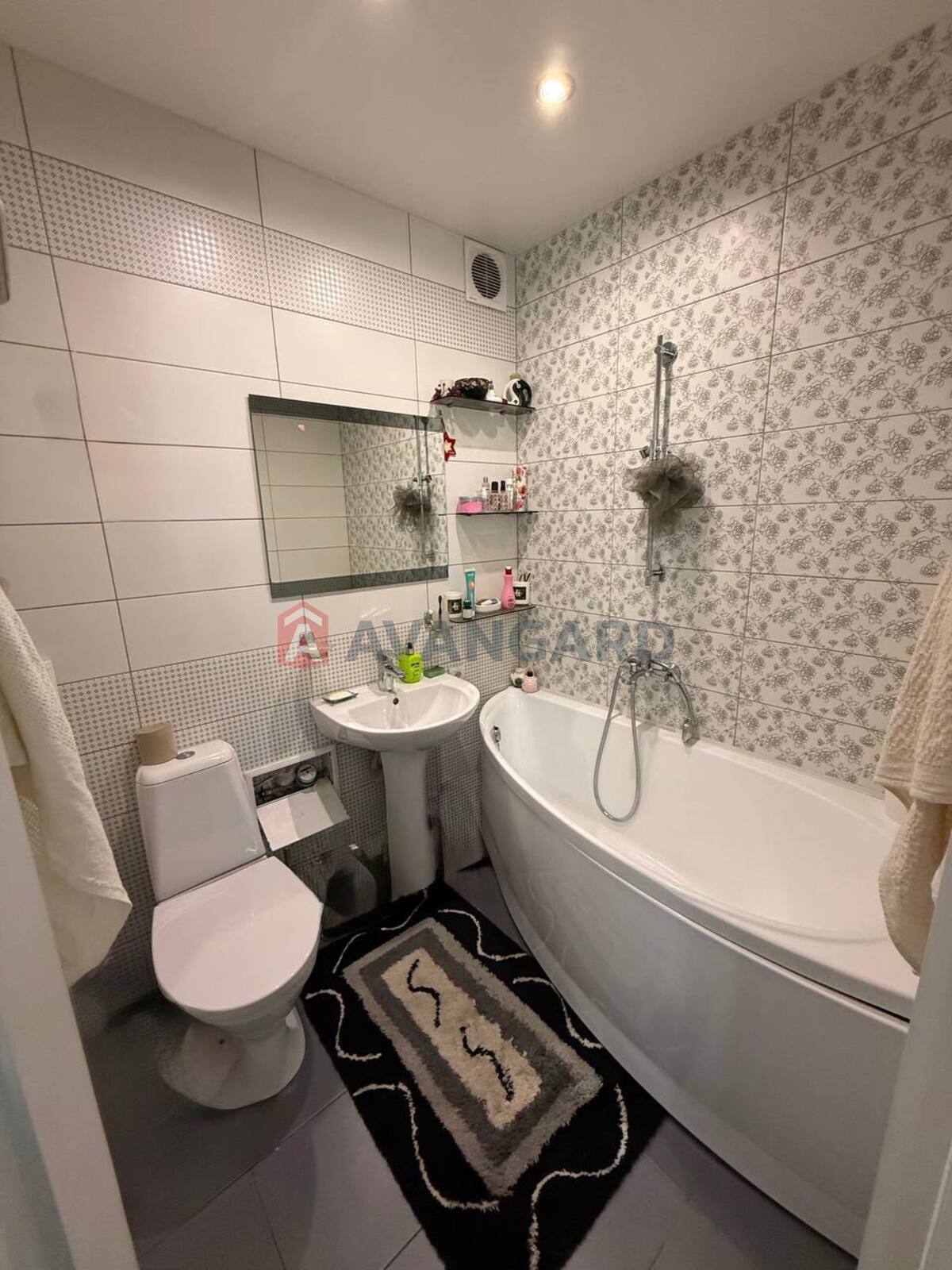 2 кім. квартира, 42/28/6 кв. м., 4/5 поверх фото 5 2 кім. квартира, 42/28/6 кв. м., 4/5 поверх фото 5