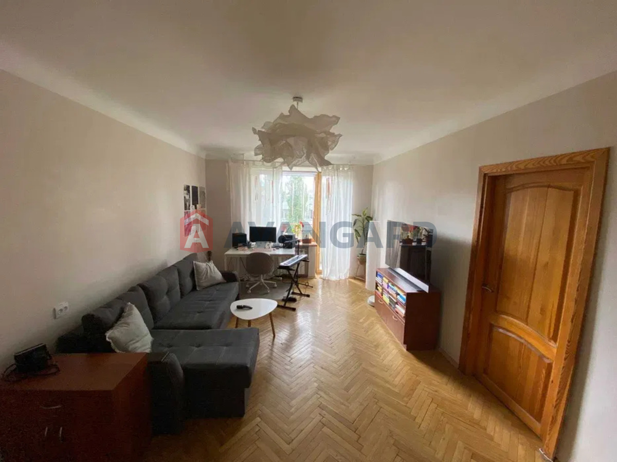 4 кім. квартира, 93/-/8 кв. м., 5/9 поверх фото 1 4 кім. квартира, 93/-/8 кв. м., 5/9 поверх фото 1