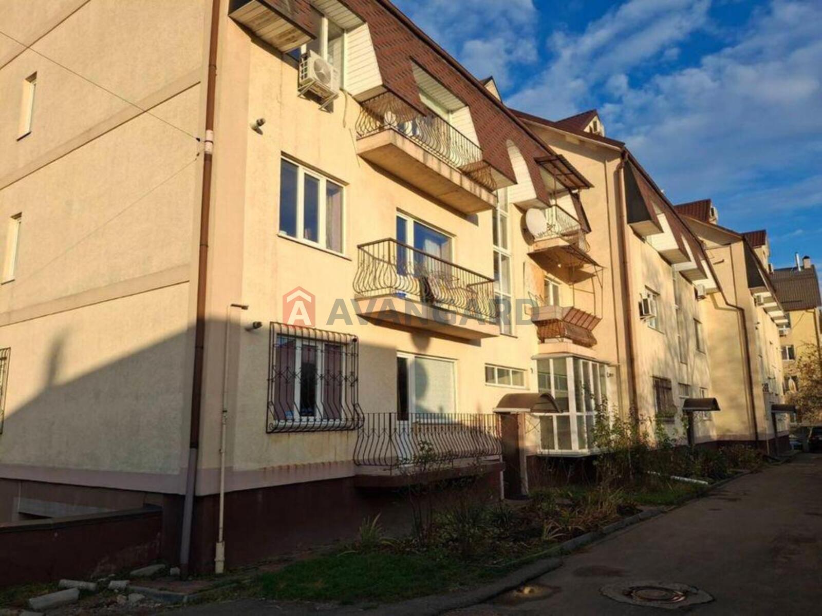 3 комн. квартира, 95/-/18 кв. м., 4/4 этаж фото 13 3 комн. квартира, 95/-/18 кв. м., 4/4 этаж фото 13