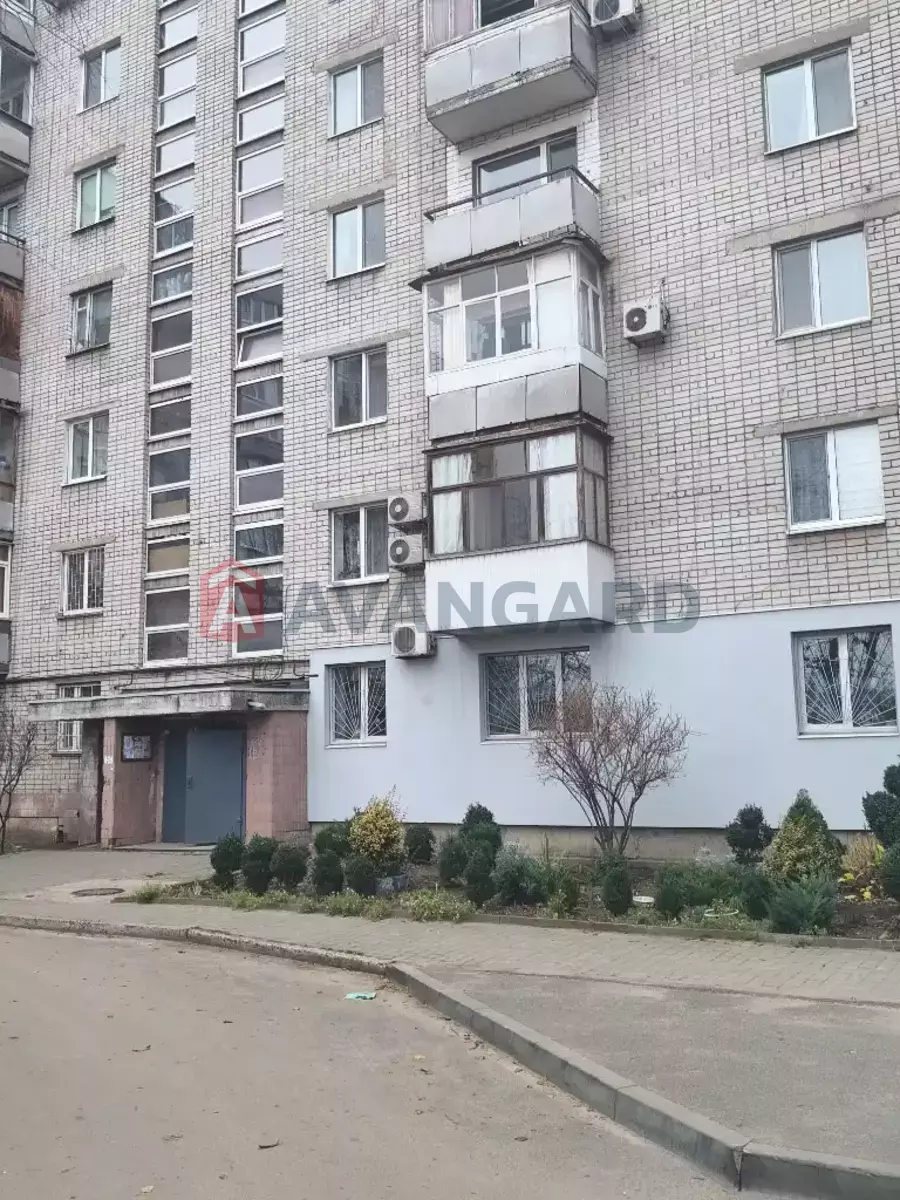 4 кім. квартира, 79/64/9 кв. м., 5/9 поверх фото 1 4 кім. квартира, 79/64/9 кв. м., 5/9 поверх фото 1