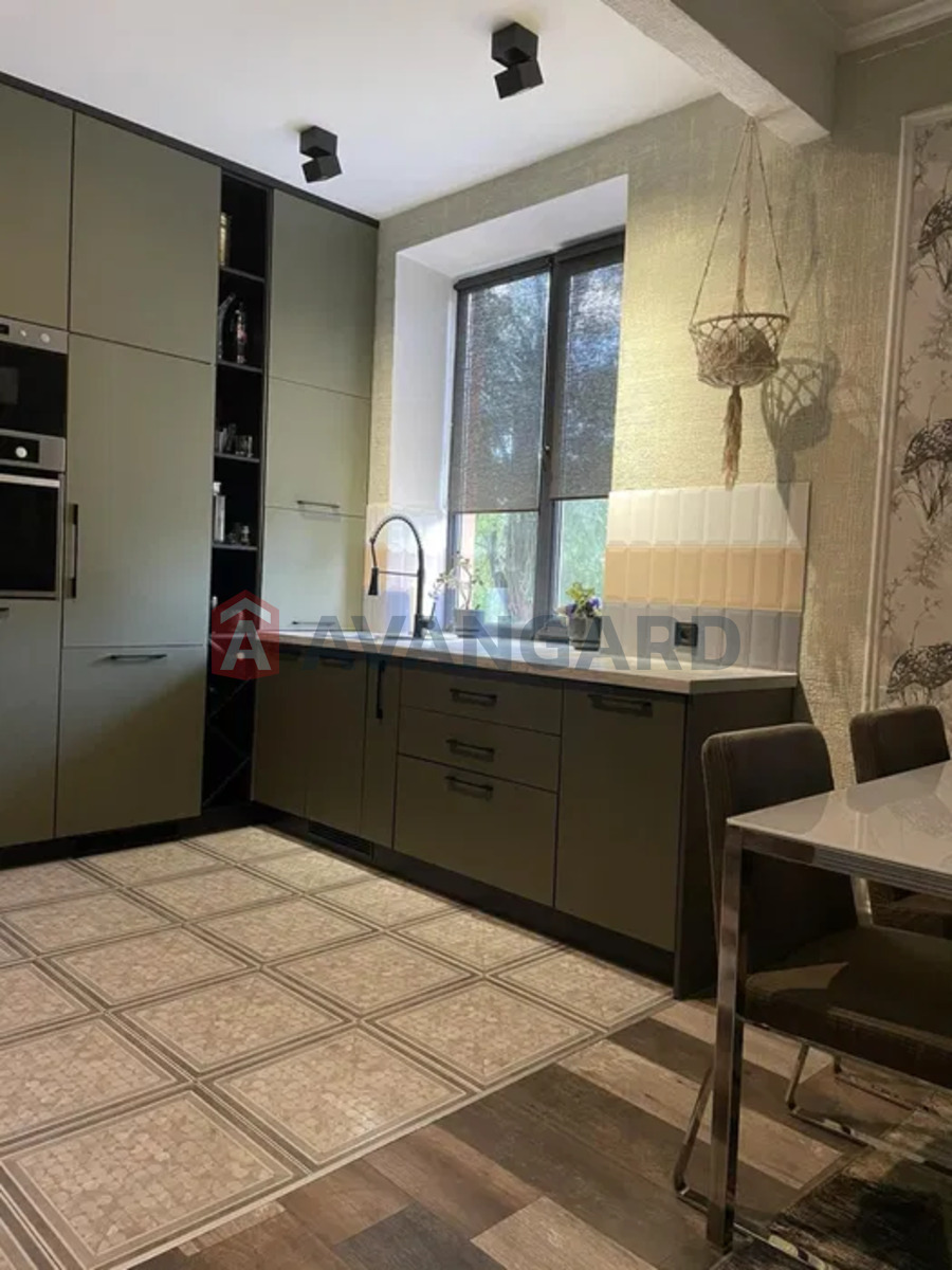 3 кім. квартира, 65/-/24 кв. м., 2/5 поверх фото 9 3 кім. квартира, 65/-/24 кв. м., 2/5 поверх фото 9