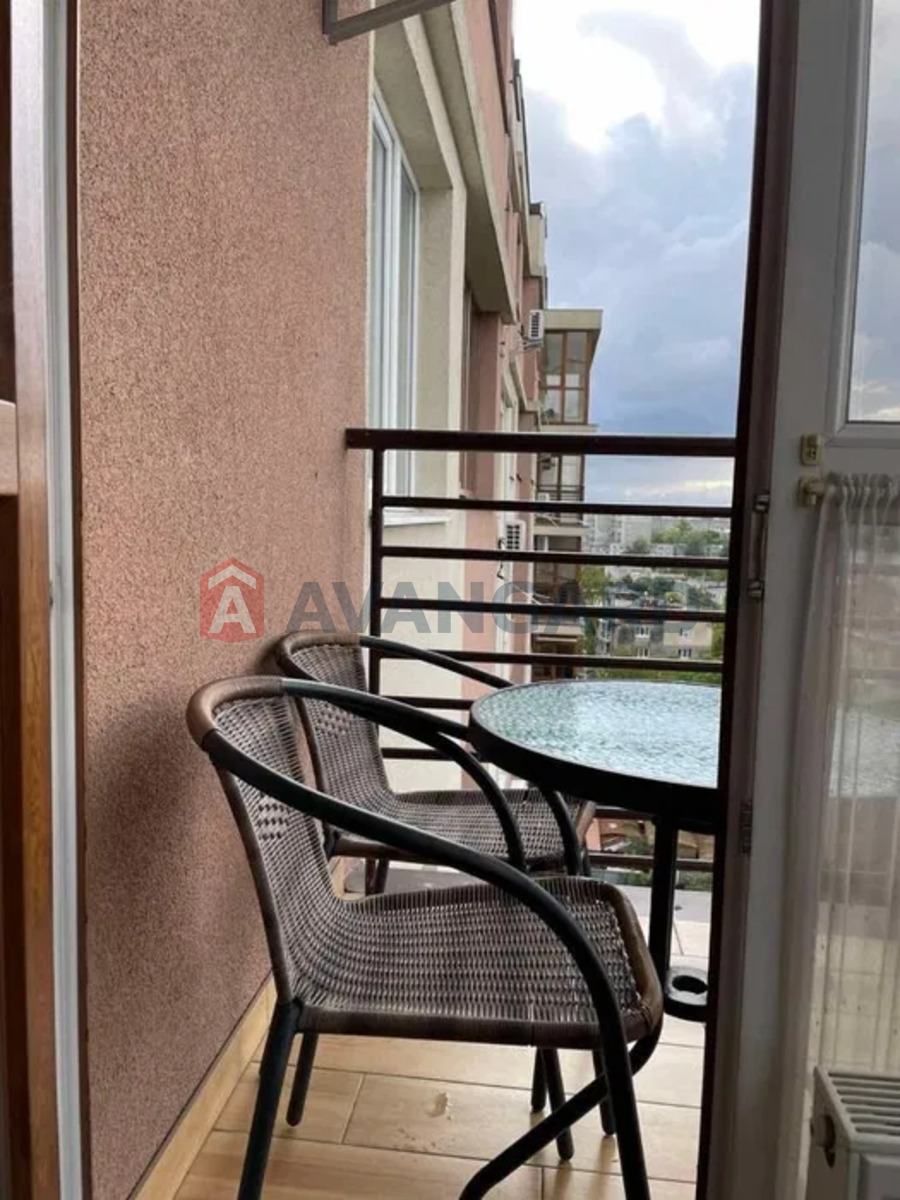 3 кім. квартира, 100/-/35 кв. м., 10/11 поверх фото 8 3 кім. квартира, 100/-/35 кв. м., 10/11 поверх фото 8