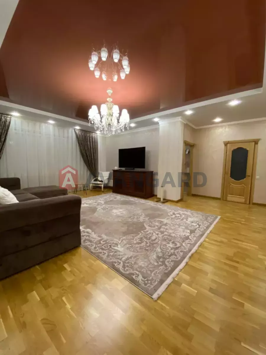 3 кім. квартира, 135/100/15 кв. м., 5/23 поверх фото 2 3 кім. квартира, 135/100/15 кв. м., 5/23 поверх фото 2