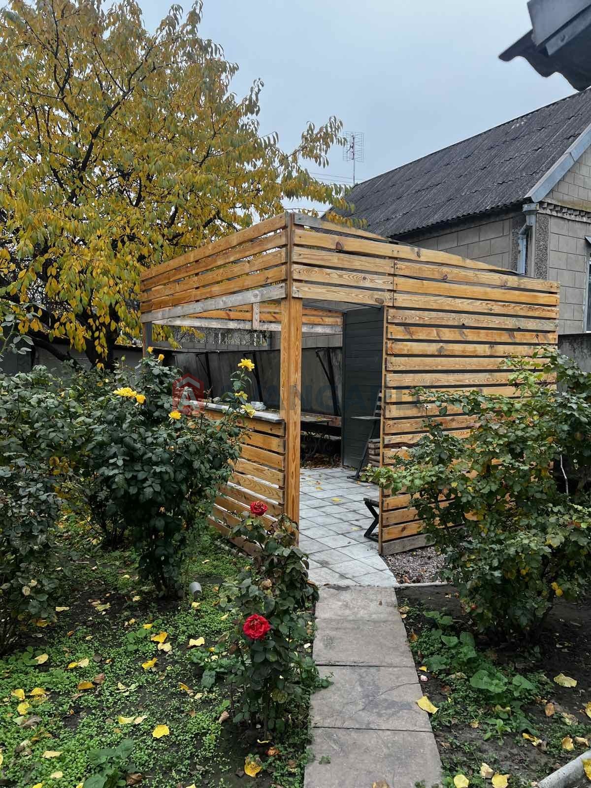 3 кім. квартира, 60/-/8 кв. м., 1/1 поверх фото 5 3 кім. квартира, 60/-/8 кв. м., 1/1 поверх фото 5