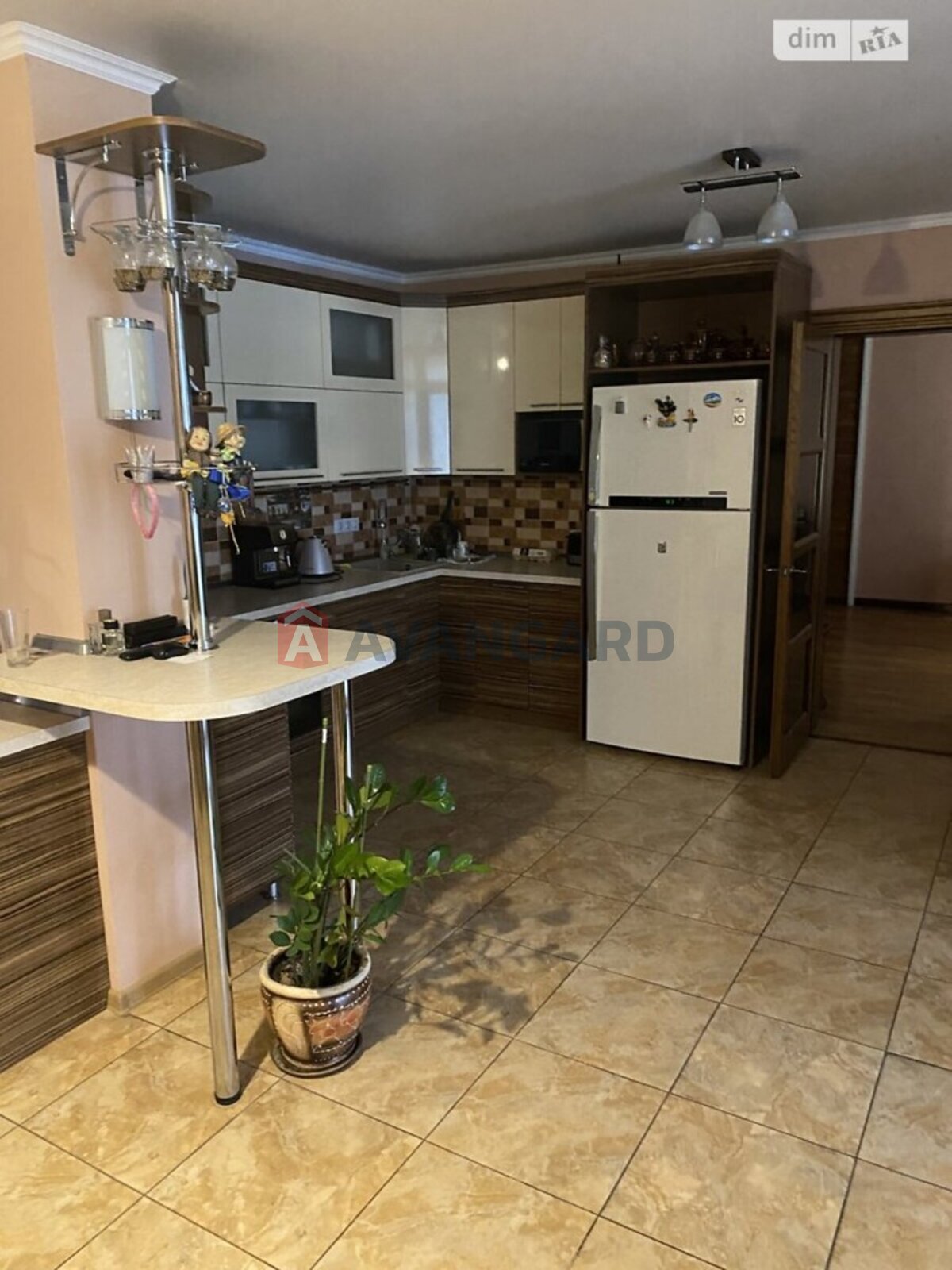 3 кім. квартира, 124/-/31 кв. м., 6/6 поверх фото 2 3 кім. квартира, 124/-/31 кв. м., 6/6 поверх фото 2