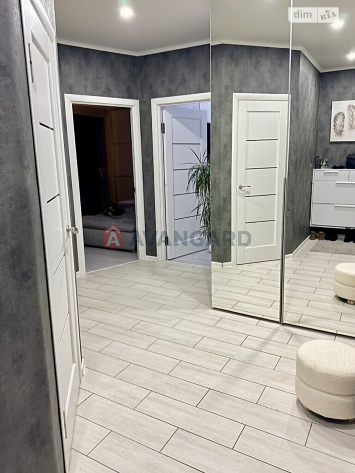 2 кім. квартира, 67/-/- кв. м., 11/12 поверх фото 5 2 кім. квартира, 67/-/- кв. м., 11/12 поверх фото 5