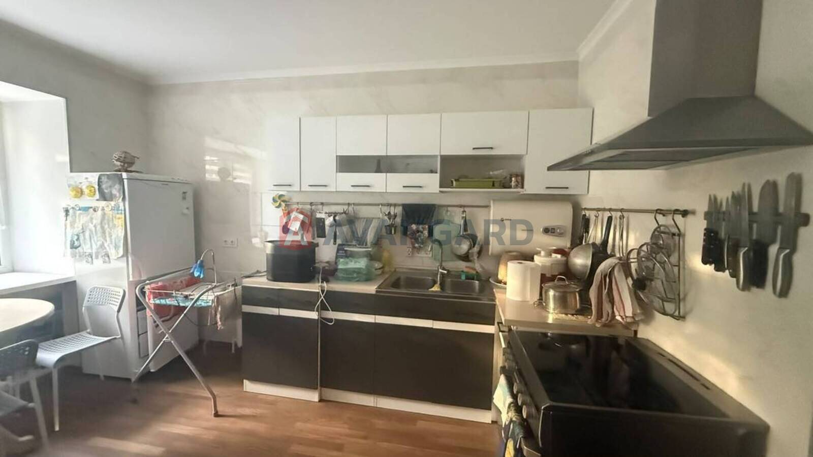 2 комн. квартира, 90/40/13 кв. м., 1/14 этаж фото 1 2 комн. квартира, 90/40/13 кв. м., 1/14 этаж фото 1