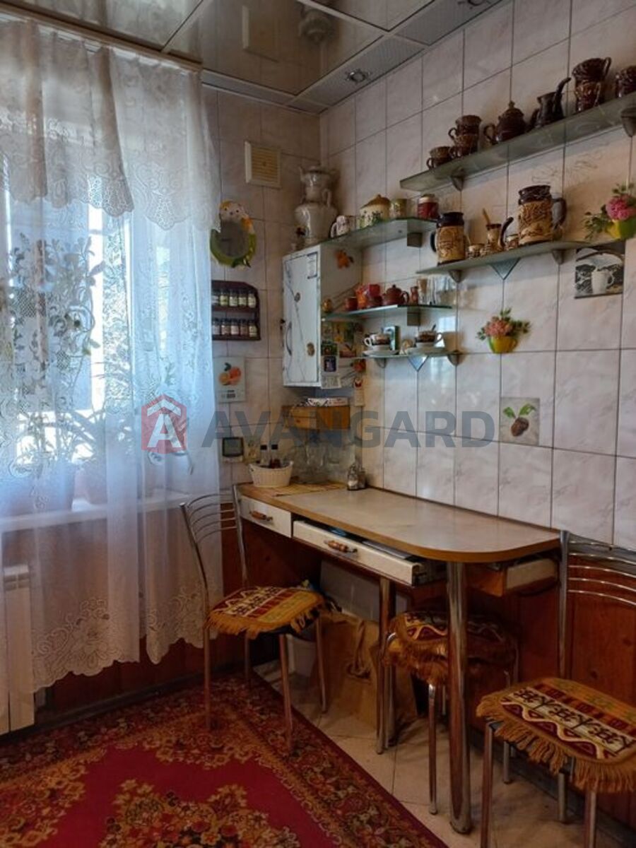 3 кім. квартира, 61/41/8 кв. м., 9/9 поверх фото 6 3 кім. квартира, 61/41/8 кв. м., 9/9 поверх фото 6