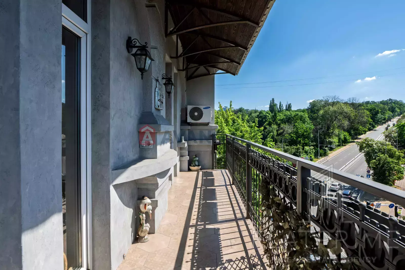 4 комн. квартира, 211/107/48 кв. м., 5/6 этаж фото 5 4 комн. квартира, 211/107/48 кв. м., 5/6 этаж фото 5