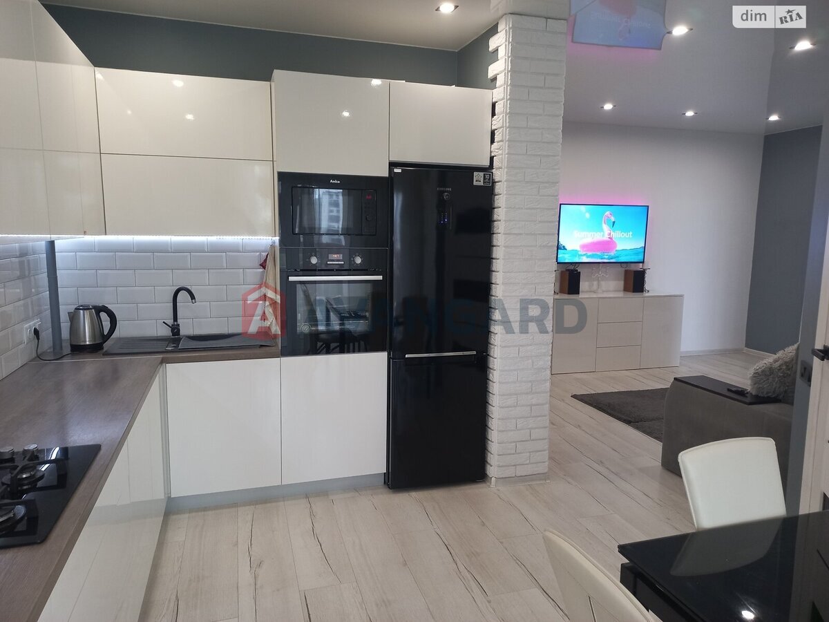 3 комн. квартира, 68/43/11 кв. м., 8/10 этаж фото 1 3 комн. квартира, 68/43/11 кв. м., 8/10 этаж фото 1