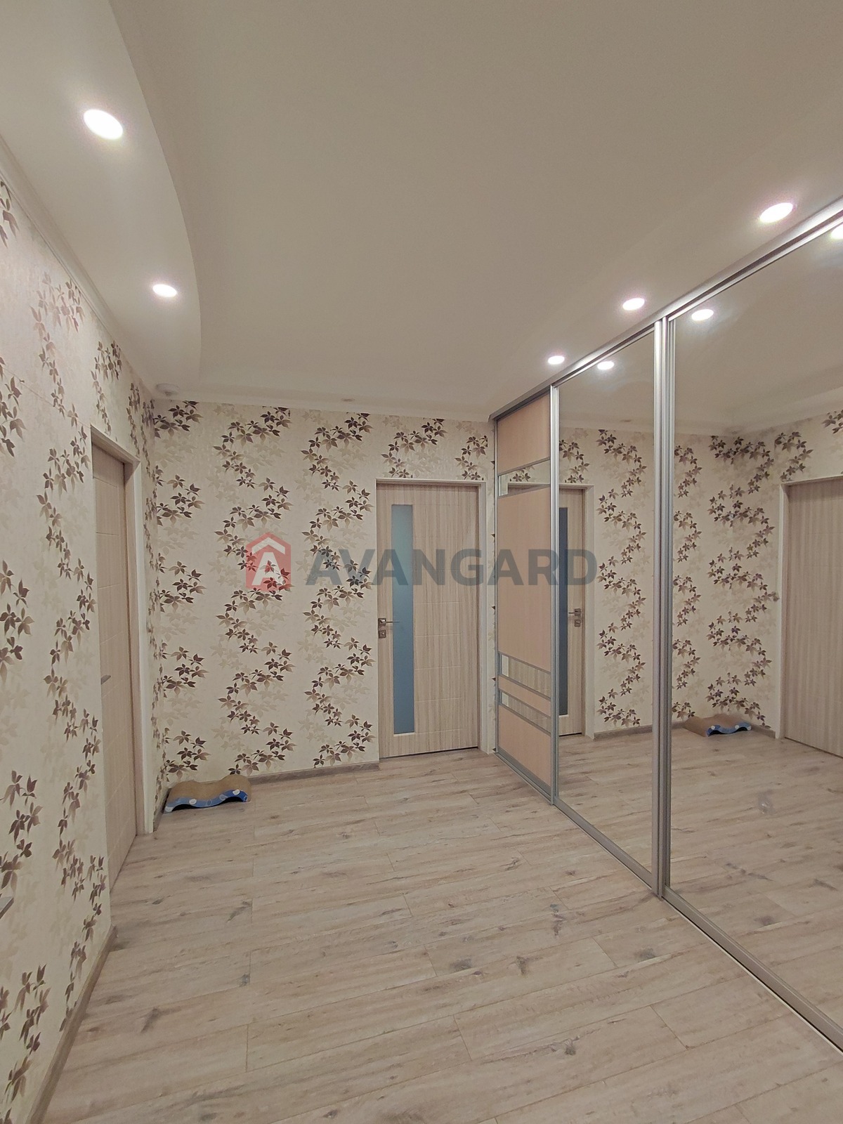 2 кім. квартира, 76/-/14 кв. м., 4/10 поверх фото 6 2 кім. квартира, 76/-/14 кв. м., 4/10 поверх фото 6