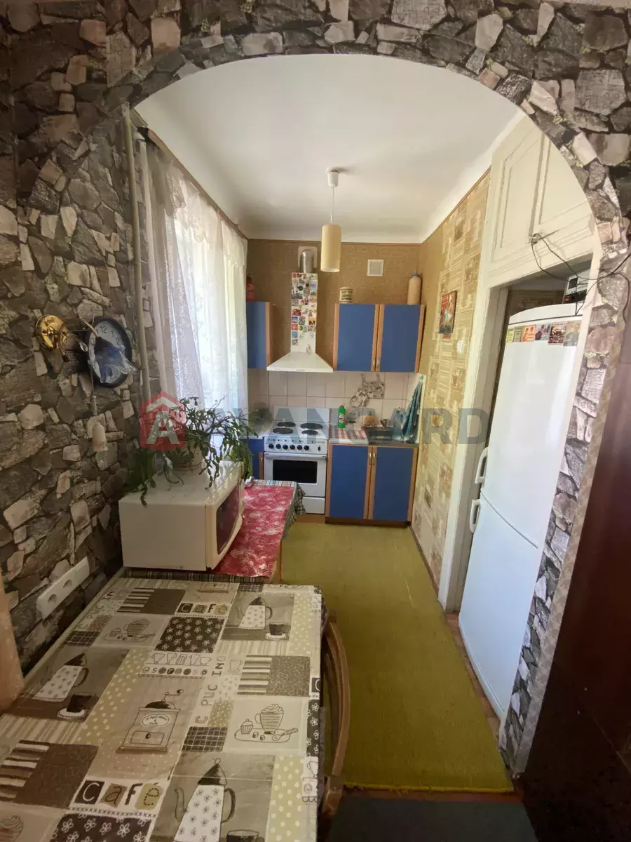 2 кім. квартира, 36/-/5 кв. м., 2/3 поверх фото 1 2 кім. квартира, 36/-/5 кв. м., 2/3 поверх фото 1