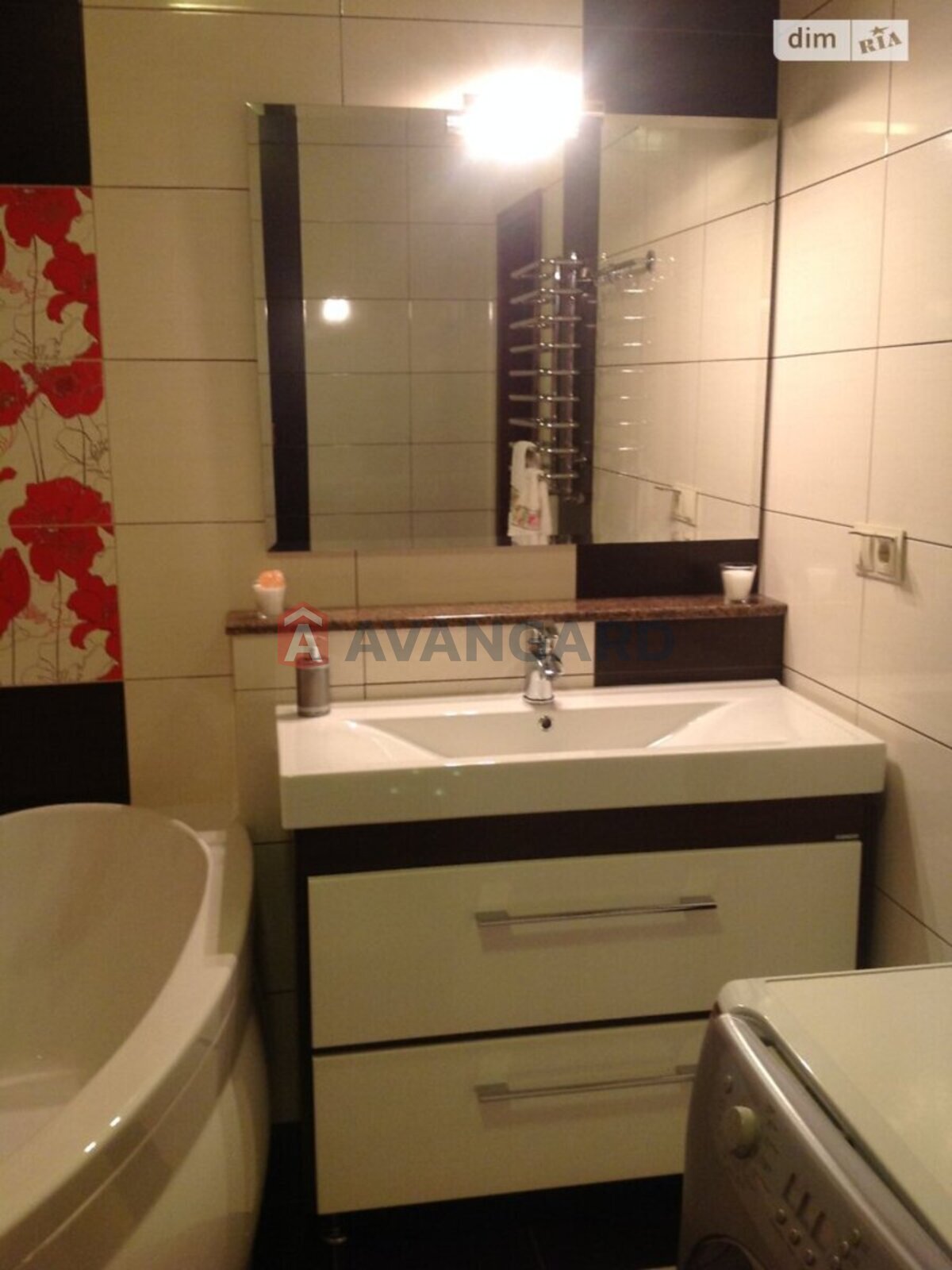 2 кім. квартира, 95/65/15 кв. м., 9/9 поверх фото 4 2 кім. квартира, 95/65/15 кв. м., 9/9 поверх фото 4