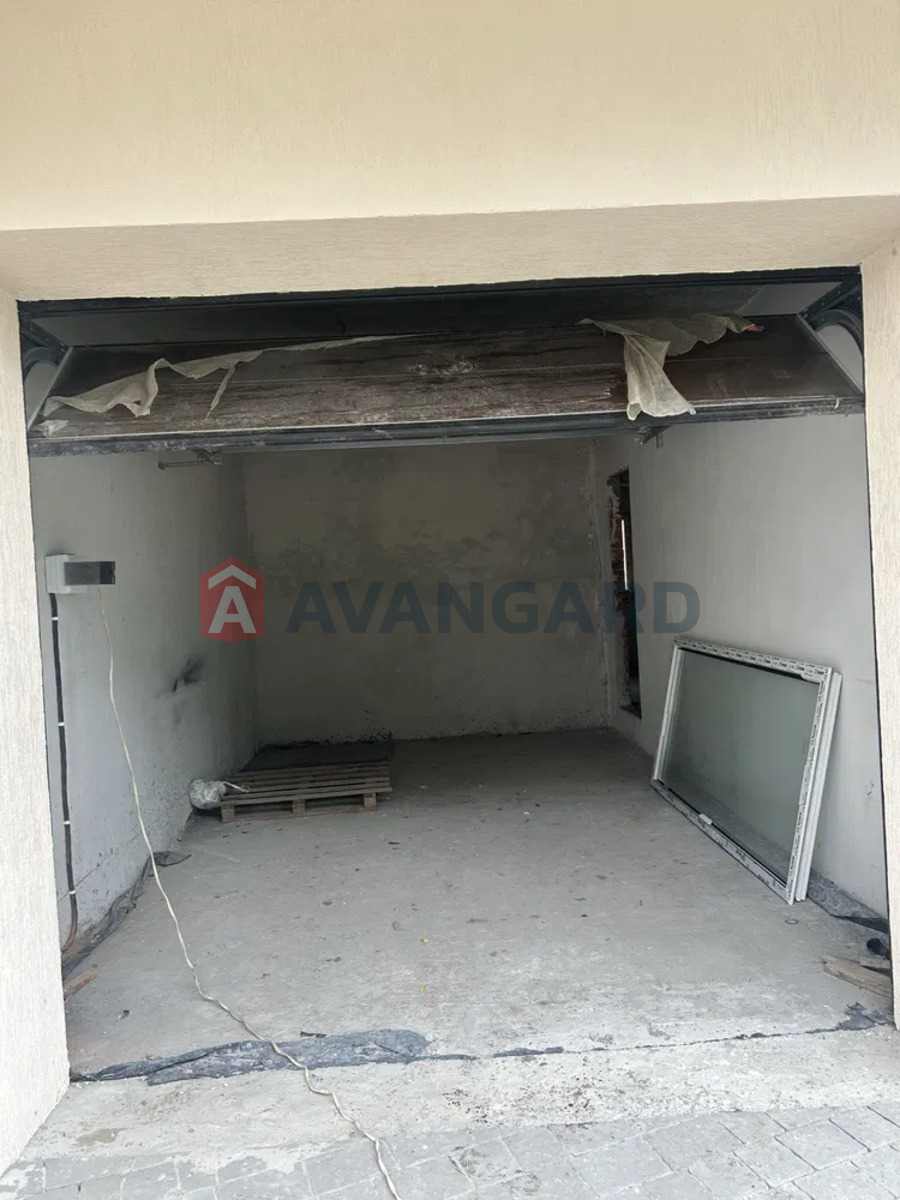 4 комн. квартира, 140/-/20 кв. м., 2/2 этаж фото 1 4 комн. квартира, 140/-/20 кв. м., 2/2 этаж фото 1