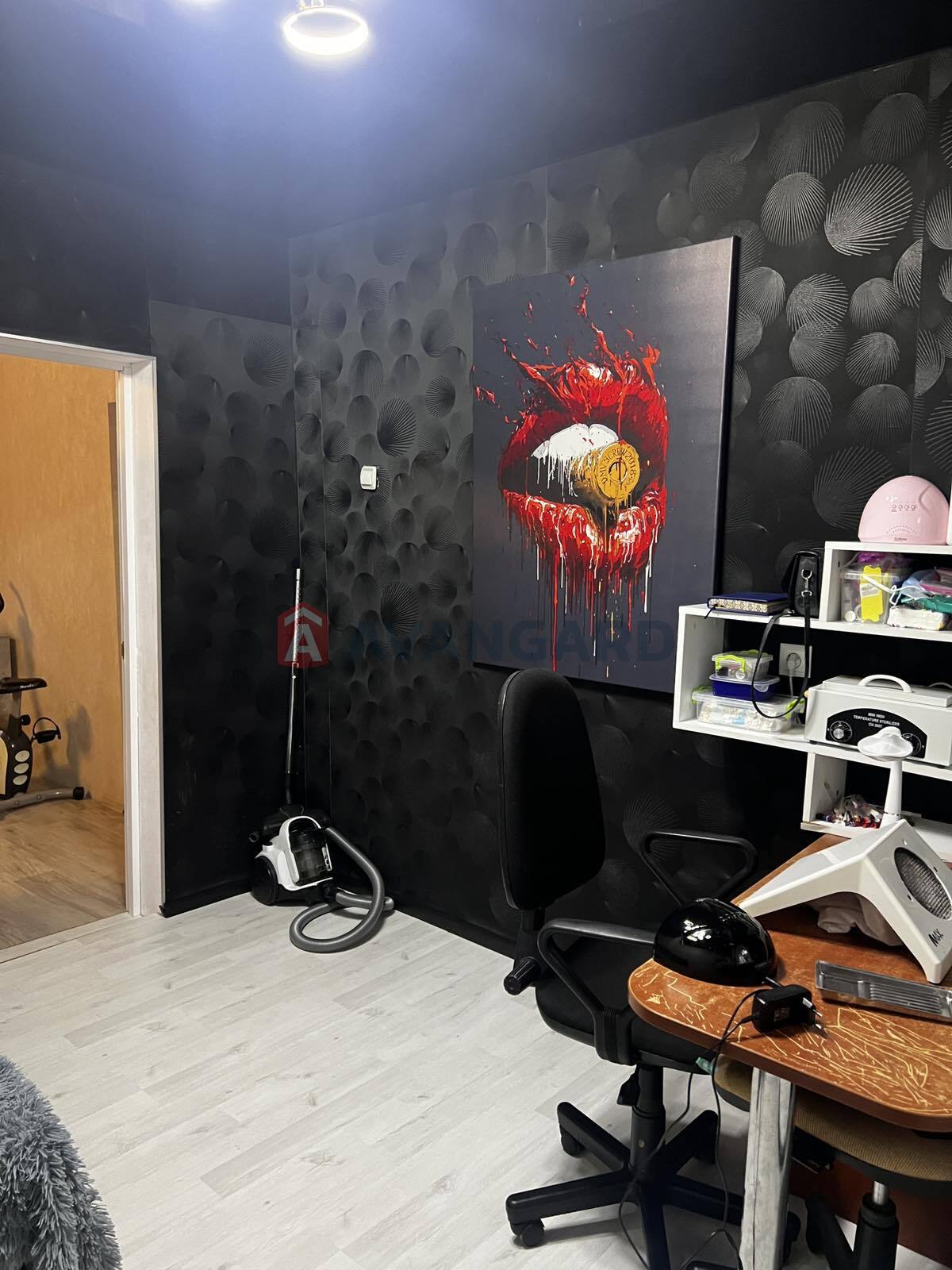 3 кім. квартира, 60/-/8 кв. м., 1/1 поверх фото 12 3 кім. квартира, 60/-/8 кв. м., 1/1 поверх фото 12