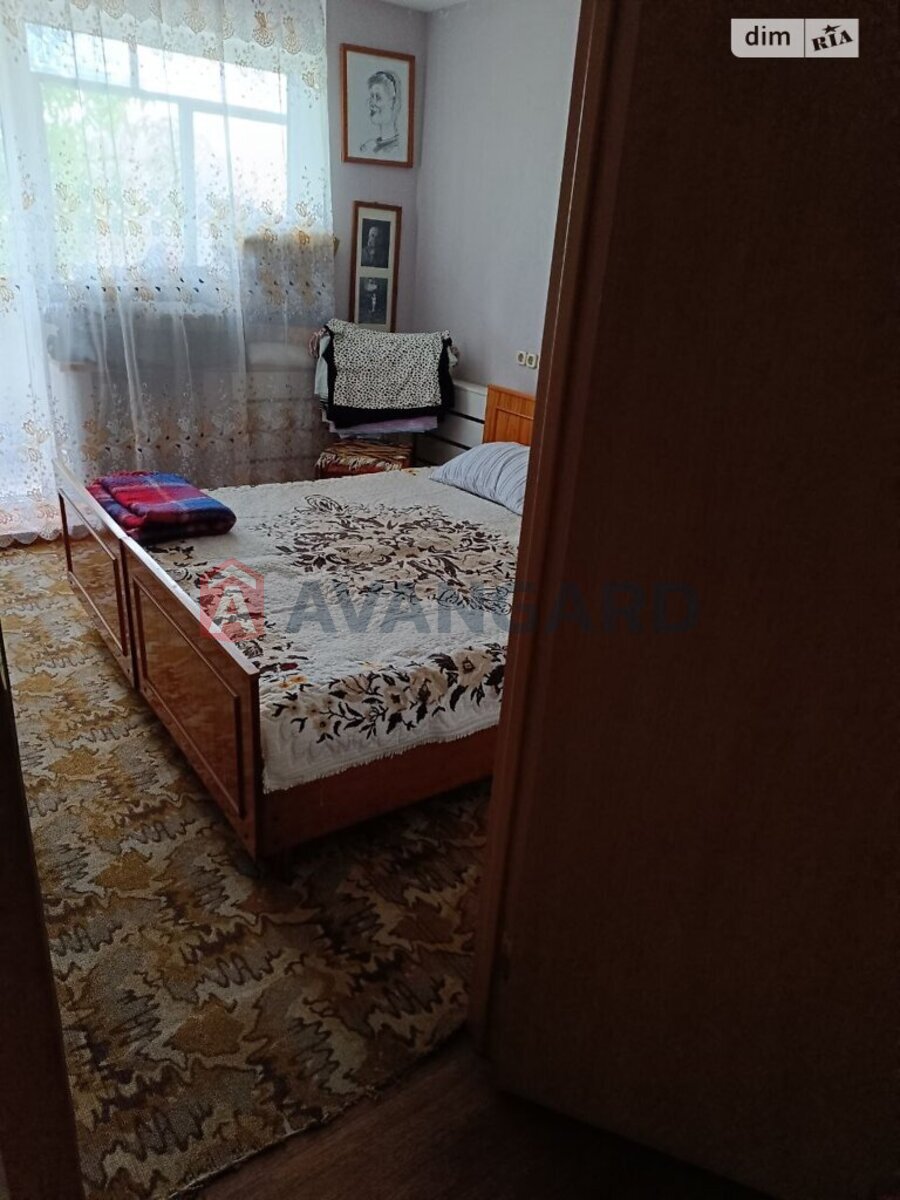 3 кім. квартира, 70/66/8 кв. м., 2/9 поверх фото 4 3 кім. квартира, 70/66/8 кв. м., 2/9 поверх фото 4