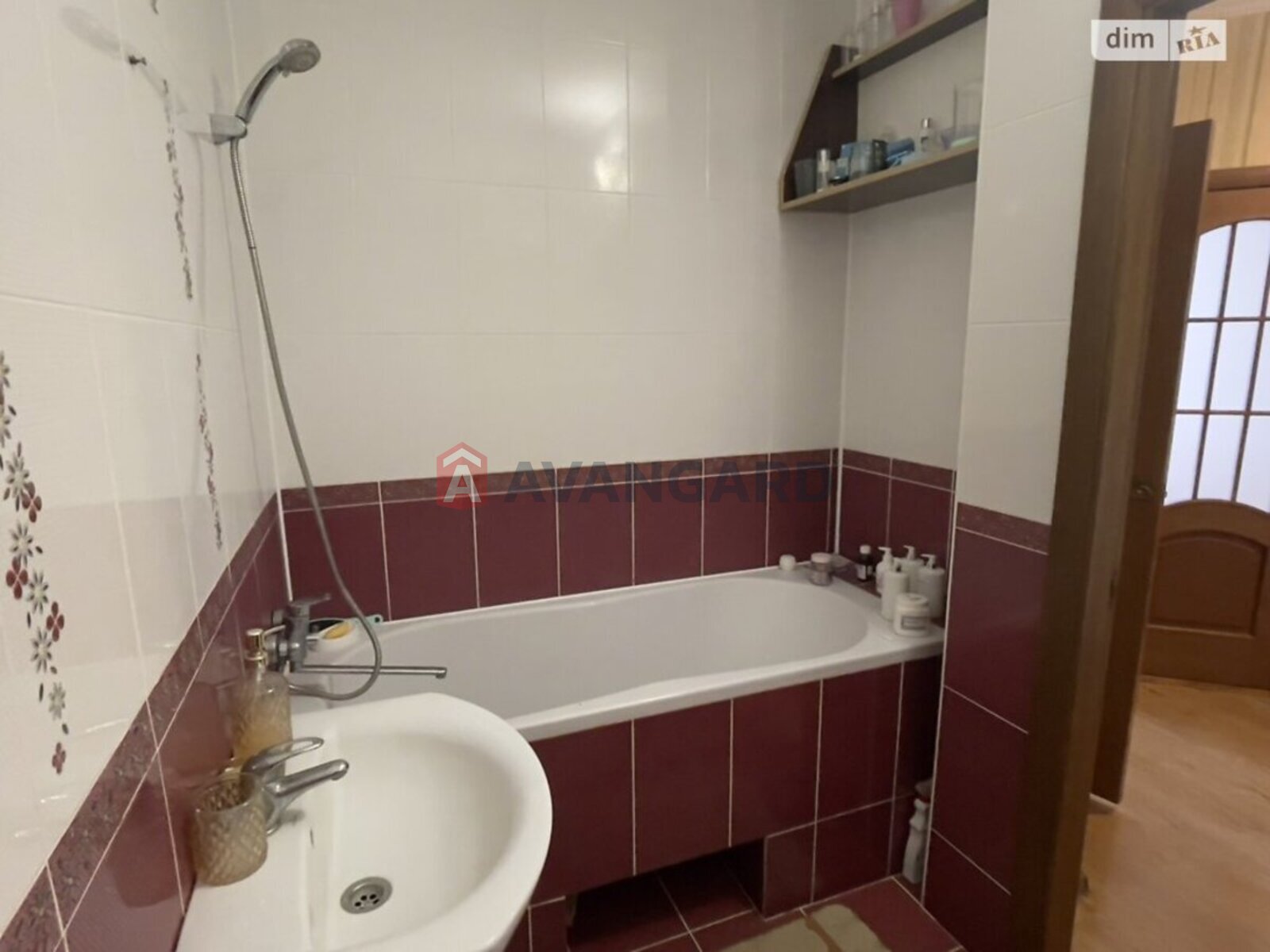 1 комн. квартира, 41/-/11 кв. м., 3/9 этаж фото 11 1 комн. квартира, 41/-/11 кв. м., 3/9 этаж фото 11