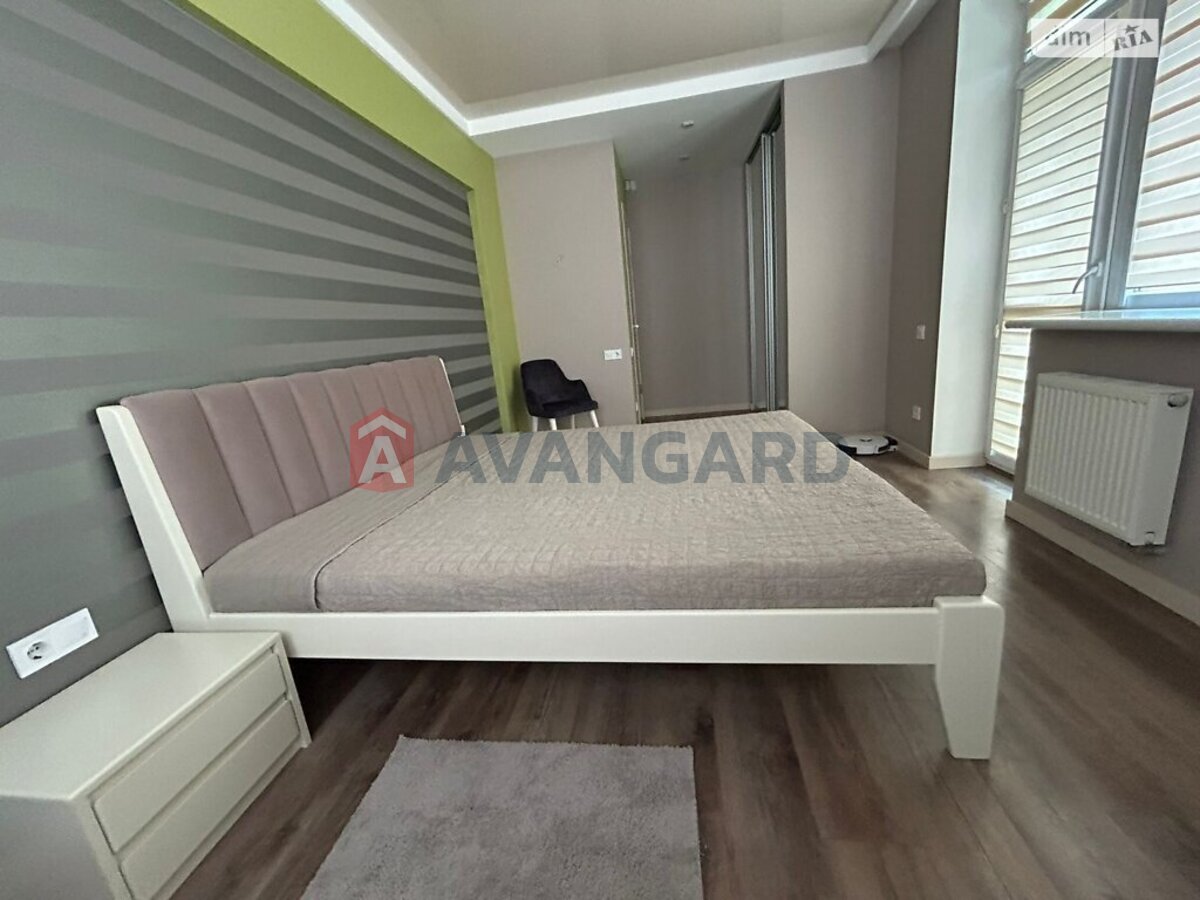 4 кім. квартира, 127/-/13 кв. м., 8/10 поверх фото 4 4 кім. квартира, 127/-/13 кв. м., 8/10 поверх фото 4