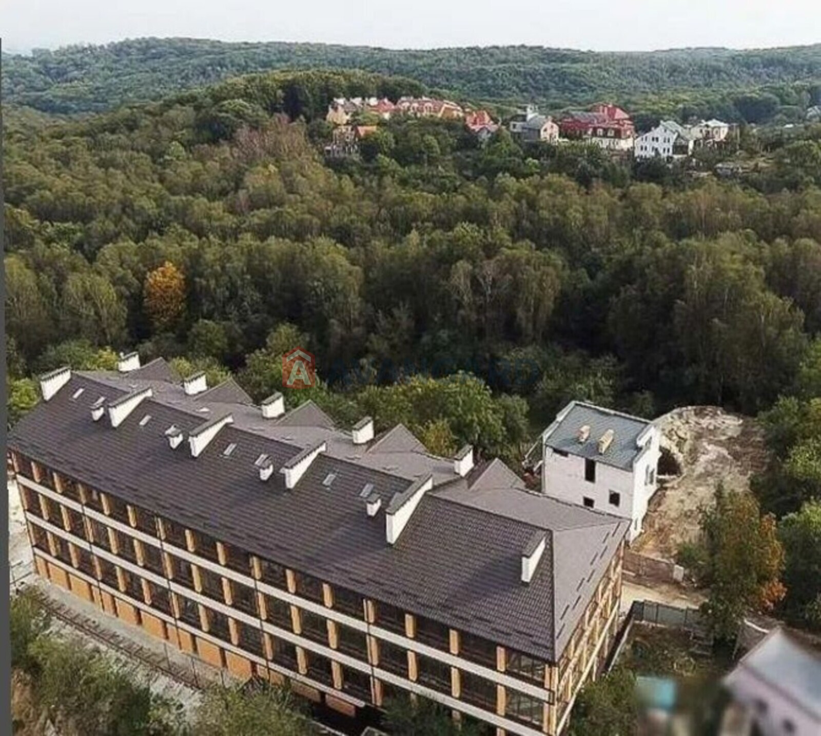 5 комн. квартира, 139/-/15 кв. м., 2/3 этаж фото 2 5 комн. квартира, 139/-/15 кв. м., 2/3 этаж фото 2