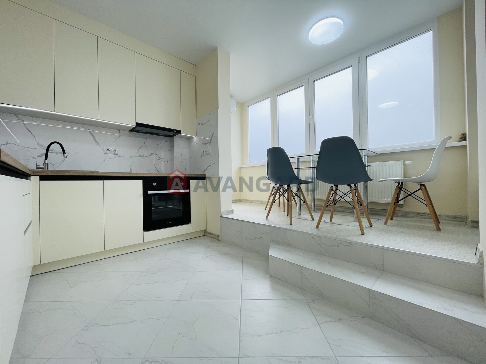 1 кім. квартира, 46/-/16 кв. м., 13/17 поверх фото 8 1 кім. квартира, 46/-/16 кв. м., 13/17 поверх фото 8