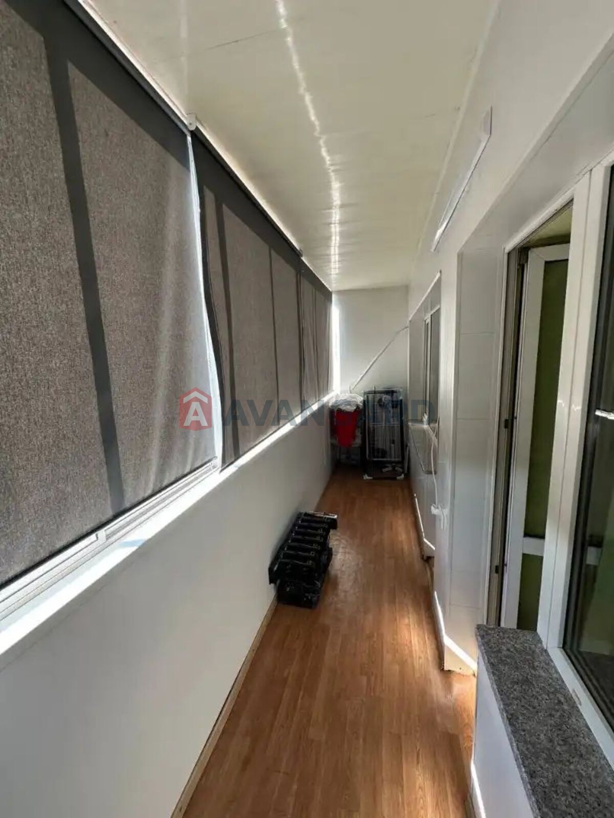 3 кім. квартира, 80/-/9 кв. м., 8/12 поверх фото 10 3 кім. квартира, 80/-/9 кв. м., 8/12 поверх фото 10