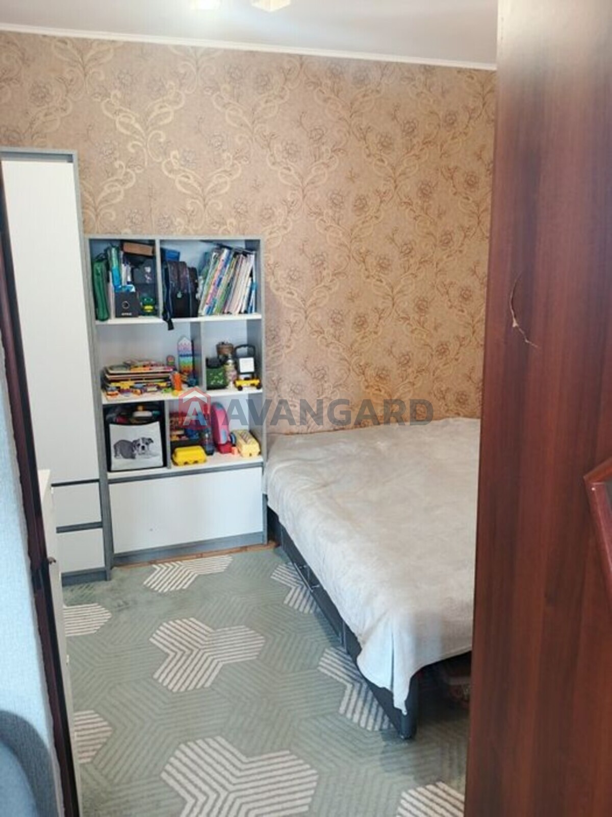 4 кім. квартира, 73/-/7 кв. м., 9/9 поверх фото 3 4 кім. квартира, 73/-/7 кв. м., 9/9 поверх фото 3