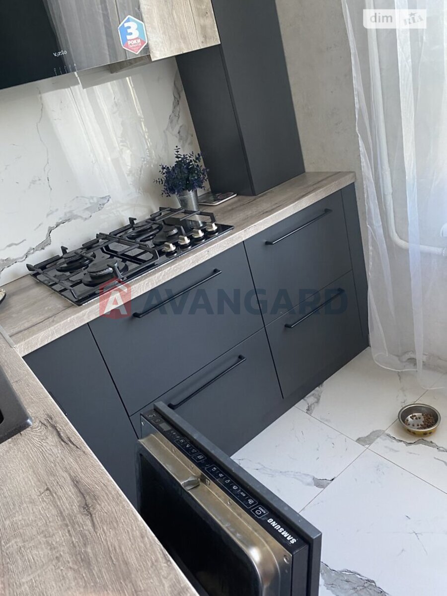 3 кім. квартира, 69/-/15 кв. м., 8/9 поверх фото 14 3 кім. квартира, 69/-/15 кв. м., 8/9 поверх фото 14