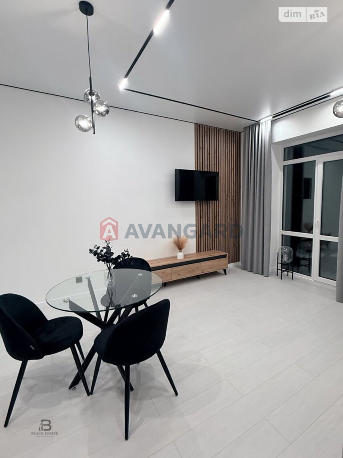 1 кім. квартира, 33/-/- кв. м., 1/3 поверх фото 2 1 кім. квартира, 33/-/- кв. м., 1/3 поверх фото 2