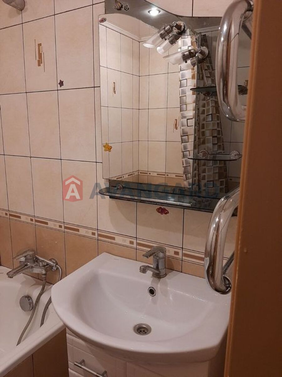 4 кім. квартира, 77/-/10 кв. м., 8/9 поверх фото 15 4 кім. квартира, 77/-/10 кв. м., 8/9 поверх фото 15