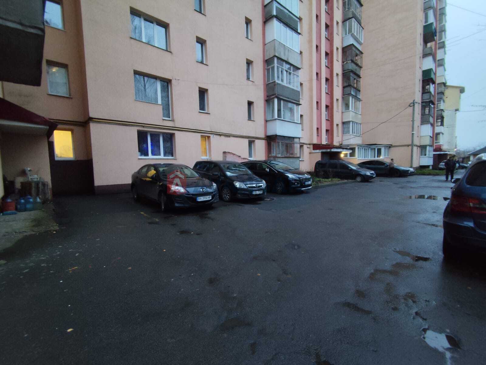 3 кім. квартира, 64/-/11 кв. м., 10/10 поверх фото 4 3 кім. квартира, 64/-/11 кв. м., 10/10 поверх фото 4