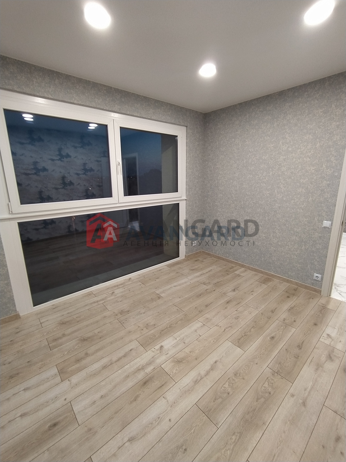 2 кім. квартира, 50/24/10 кв. м., 4/10 поверх фото 7 2 кім. квартира, 50/24/10 кв. м., 4/10 поверх фото 7