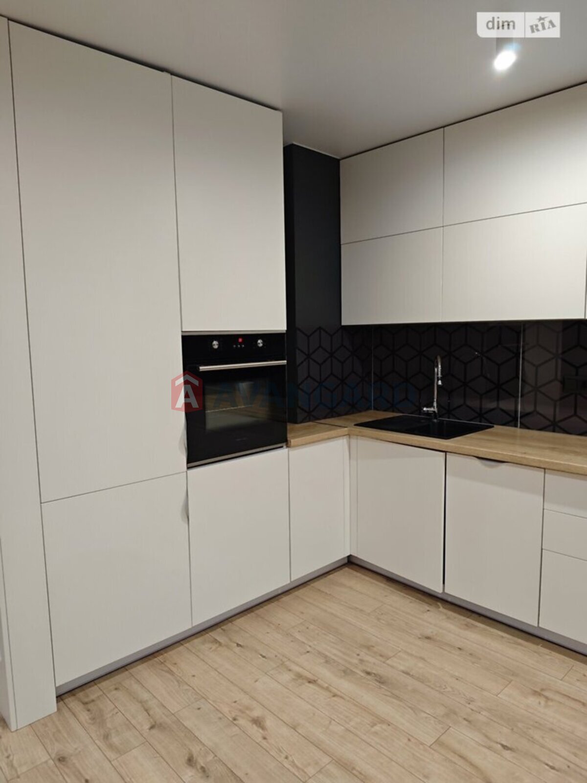 2 комн. квартира, 80/50/22 кв. м., 16/18 этаж фото 7 2 комн. квартира, 80/50/22 кв. м., 16/18 этаж фото 7