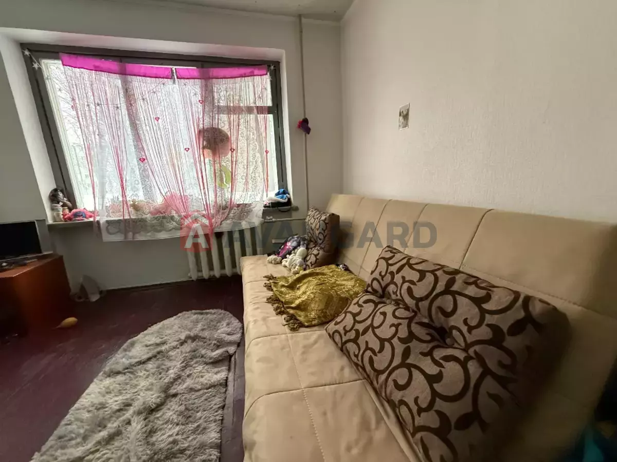 3 кім. квартира, 67/42/8 кв. м., 1/9 поверх фото 1 3 кім. квартира, 67/42/8 кв. м., 1/9 поверх фото 1