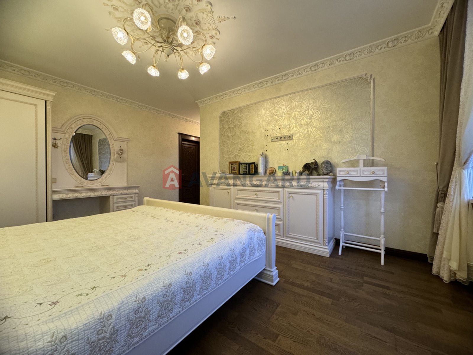 4 кім. квартира, 176/102/15 кв. м., 14/25 поверх фото 19 4 кім. квартира, 176/102/15 кв. м., 14/25 поверх фото 19