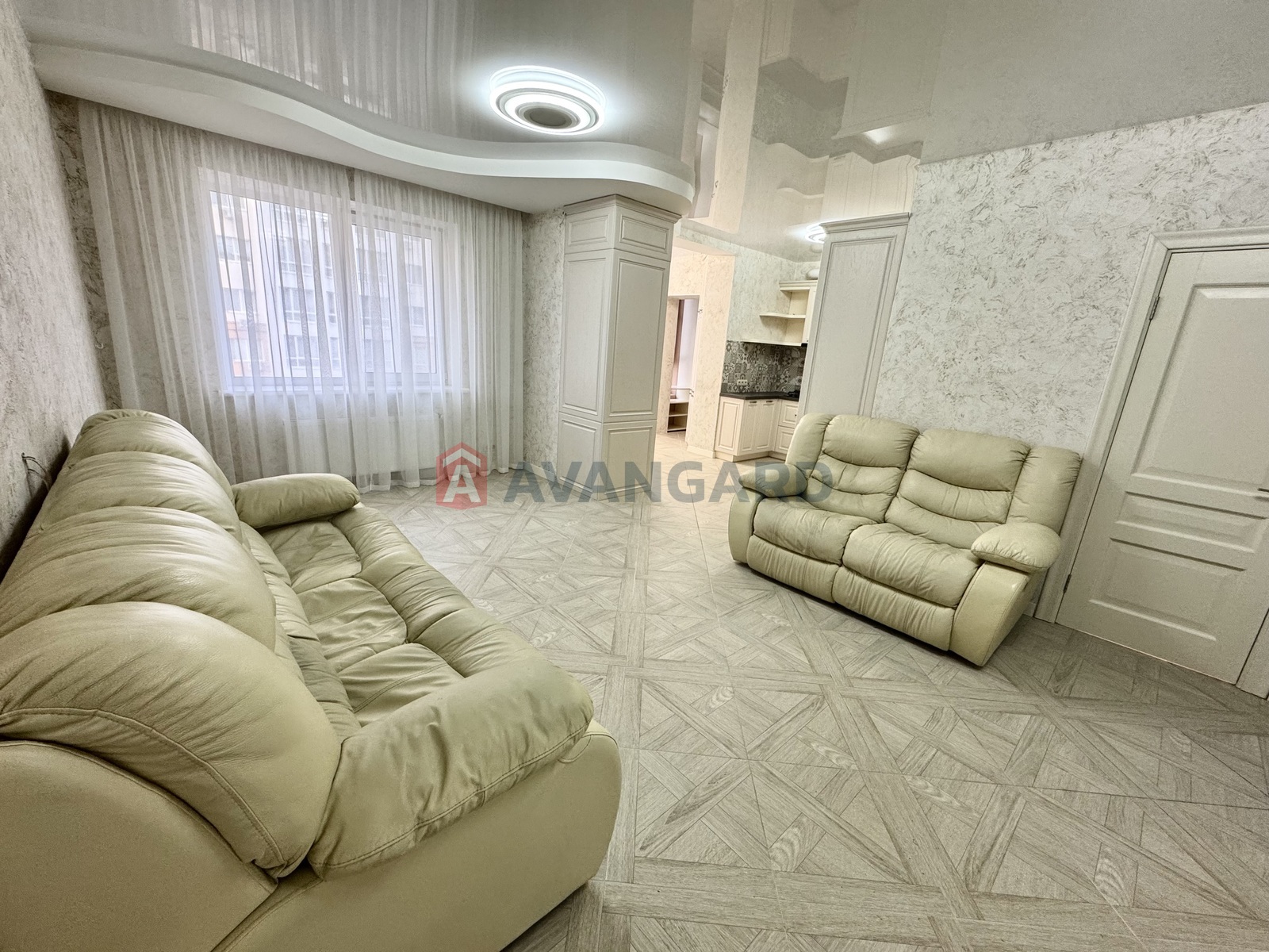 3 кім. квартира, 81/44/20 кв. м., 4/10 поверх фото 1 3 кім. квартира, 81/44/20 кв. м., 4/10 поверх фото 1