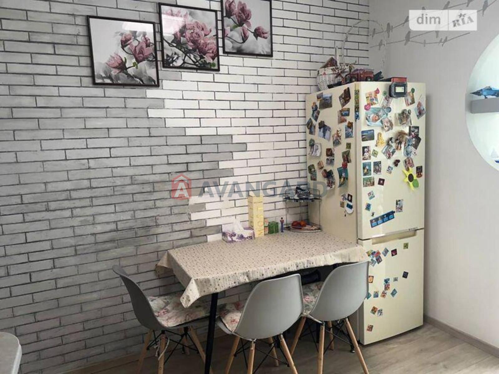 1 кім. квартира, 42/16/18 кв. м., 1/10 поверх фото 6 1 кім. квартира, 42/16/18 кв. м., 1/10 поверх фото 6