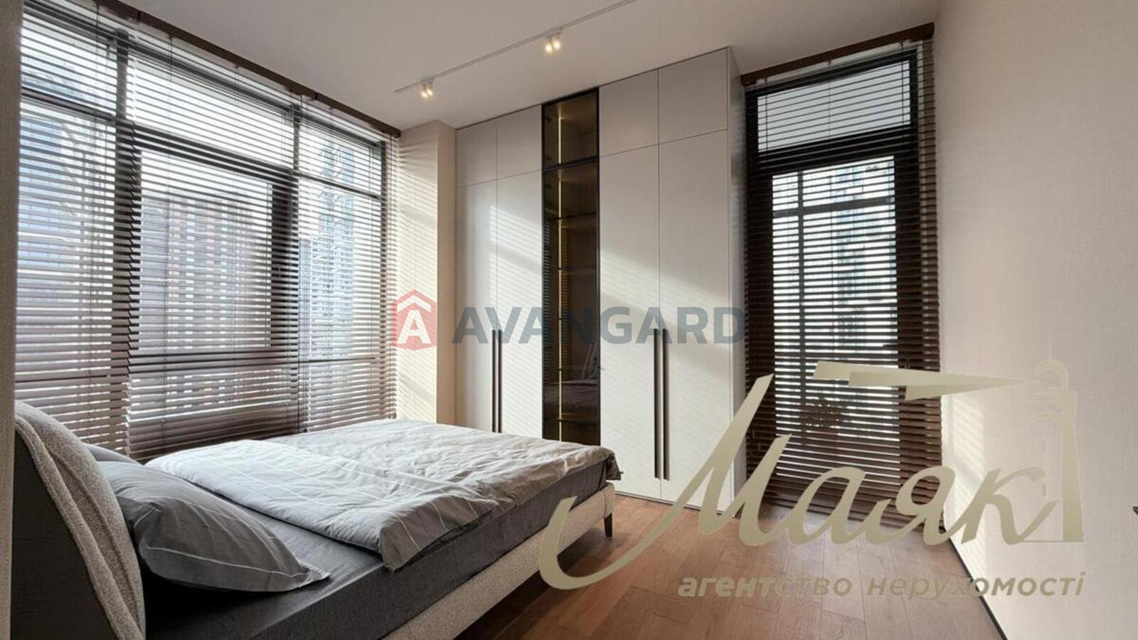 3 комн. квартира, 105/80/20 кв. м., 13/17 этаж фото 1 3 комн. квартира, 105/80/20 кв. м., 13/17 этаж фото 1