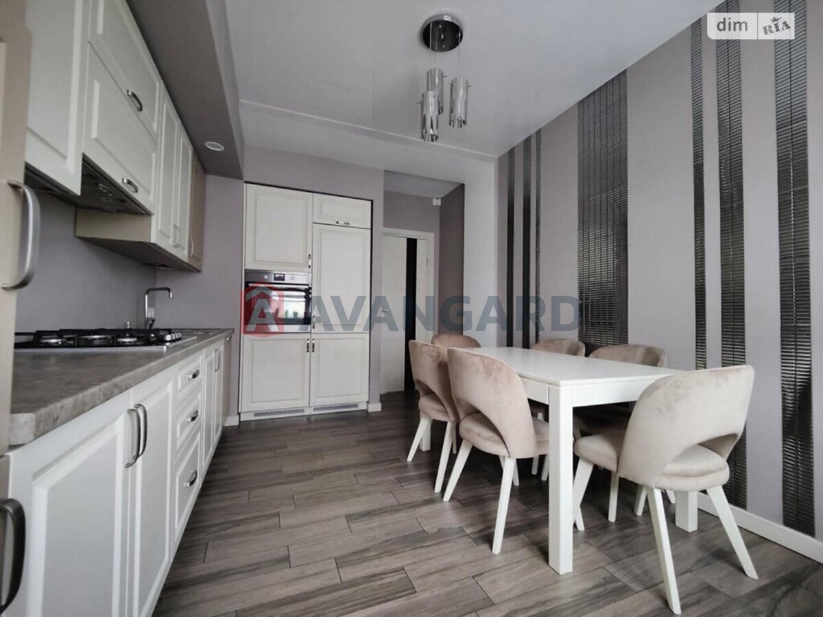 4 кім. квартира, 127/-/13 кв. м., 8/10 поверх фото 5 4 кім. квартира, 127/-/13 кв. м., 8/10 поверх фото 5