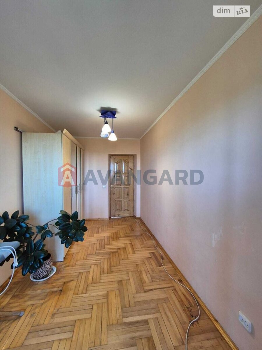 4 кім. квартира, 73/44/8 кв. м., 9/10 поверх фото 11 4 кім. квартира, 73/44/8 кв. м., 9/10 поверх фото 11