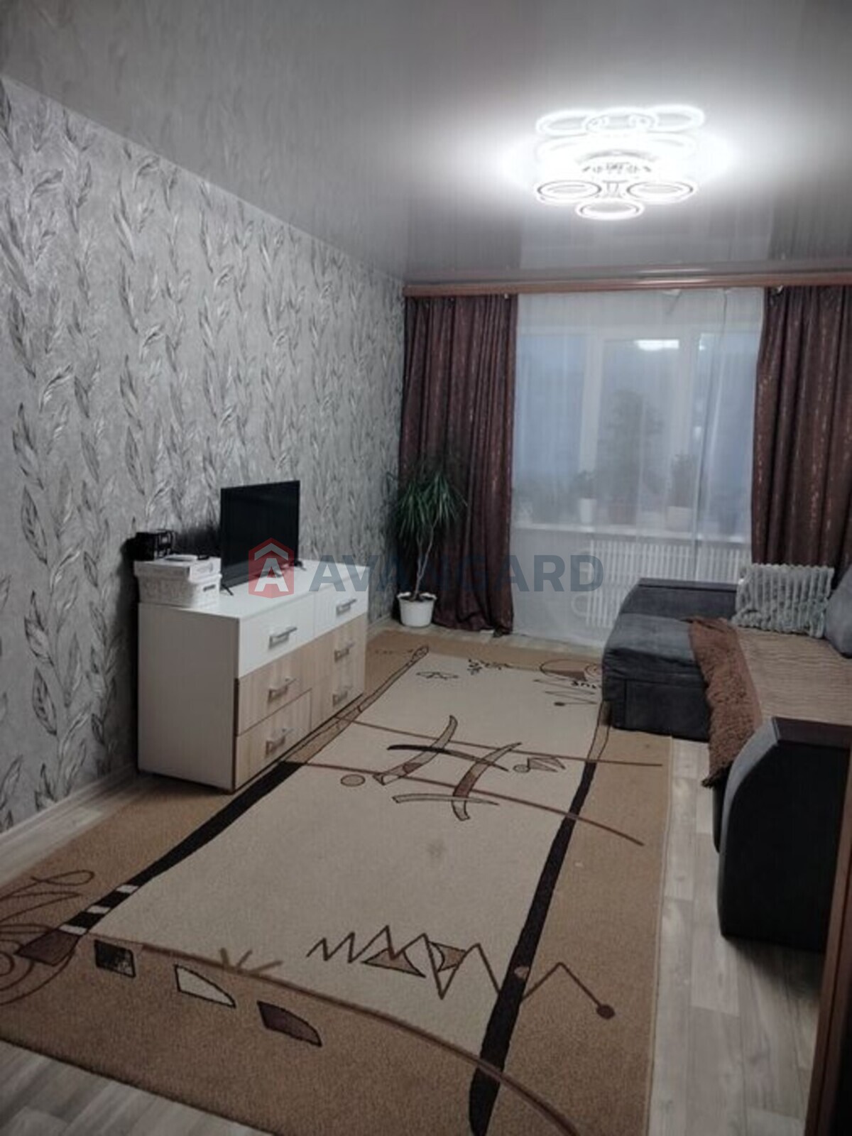 3 кім. квартира, 64/-/13 кв. м., 8/9 поверх фото 1 3 кім. квартира, 64/-/13 кв. м., 8/9 поверх фото 1