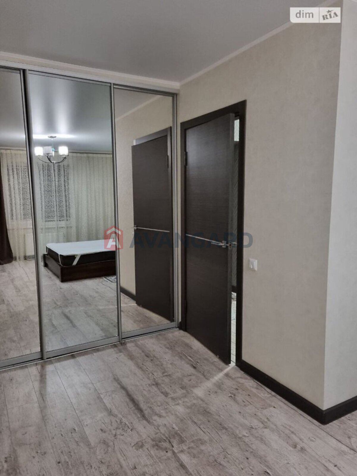 1 кім. квартира, 41/15/10 кв. м., 9/10 поверх фото 9 1 кім. квартира, 41/15/10 кв. м., 9/10 поверх фото 9