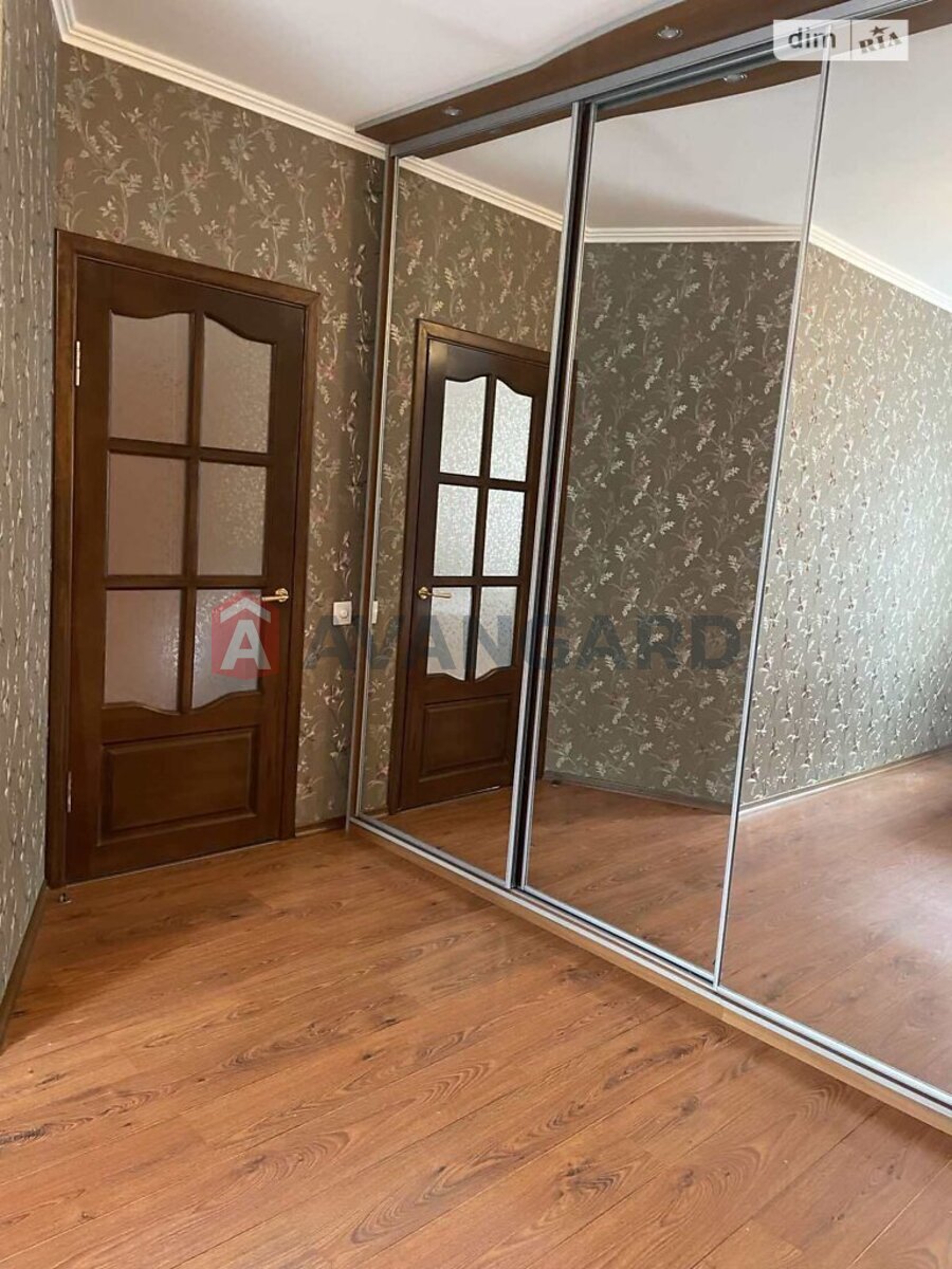 2 кім. квартира, 54/41/5 кв. м., 1/4 поверх фото 2 2 кім. квартира, 54/41/5 кв. м., 1/4 поверх фото 2