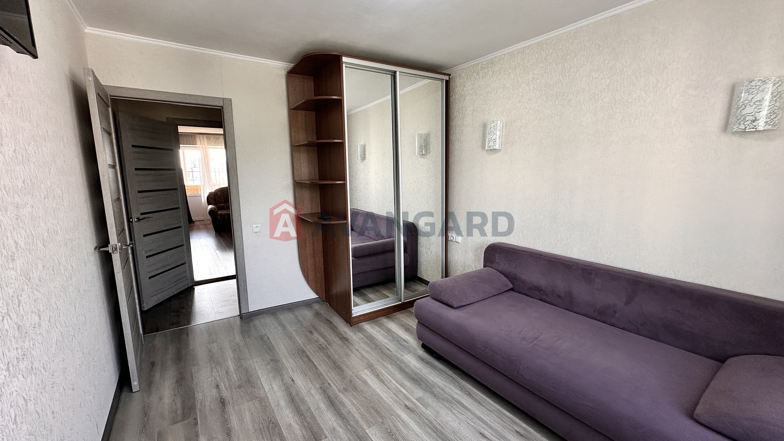 3 комн. квартира, 70/50/10 кв. м., 9/12 этаж фото 1 3 комн. квартира, 70/50/10 кв. м., 9/12 этаж фото 1