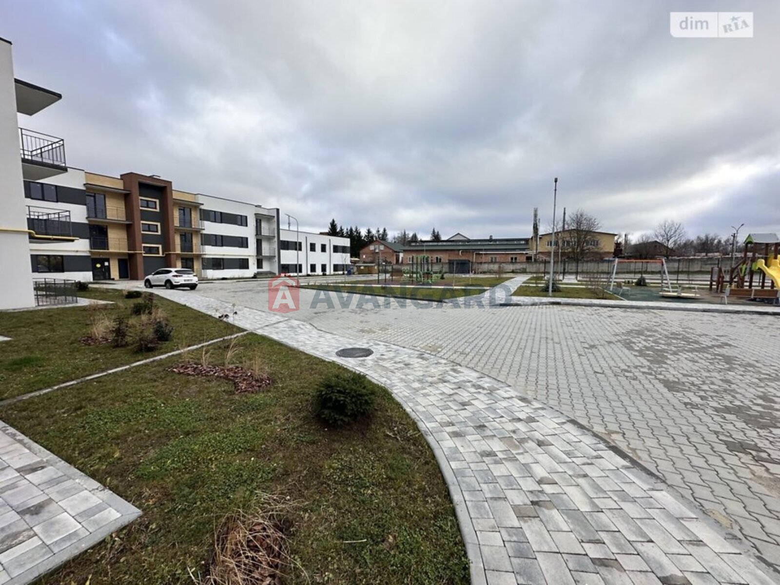 2 кім. квартира, 63/-/11 кв. м., 1/3 поверх фото 4 2 кім. квартира, 63/-/11 кв. м., 1/3 поверх фото 4