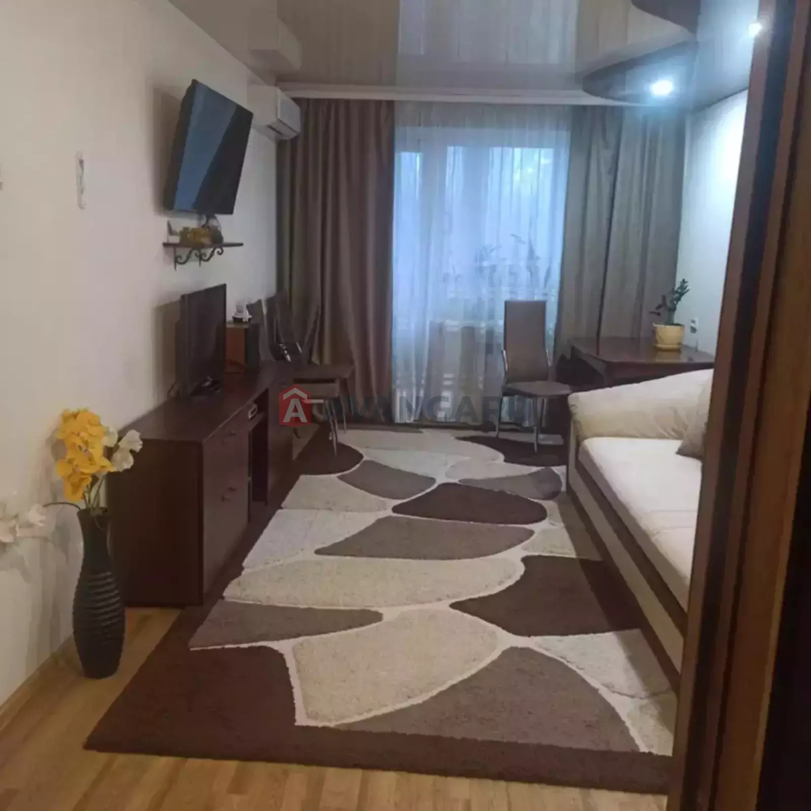 3 кім. квартира, 64/48/8 кв. м., 6/9 поверх фото 1 3 кім. квартира, 64/48/8 кв. м., 6/9 поверх фото 1